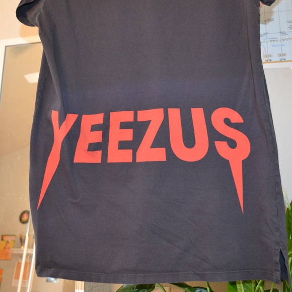 Yeezus Tour tee by Kanye West - Picture 4 of 5